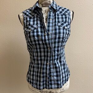 Roper Snap Front Sleevless Top sz S